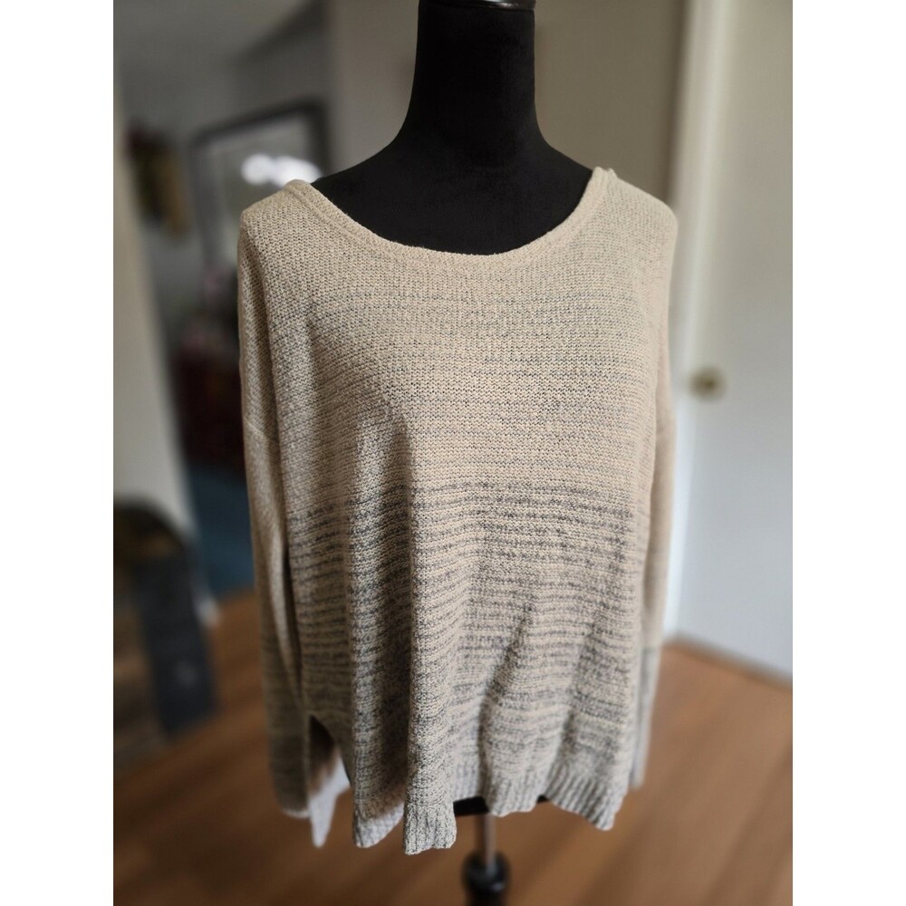 Maurices Cream And Gray Sweater Size M